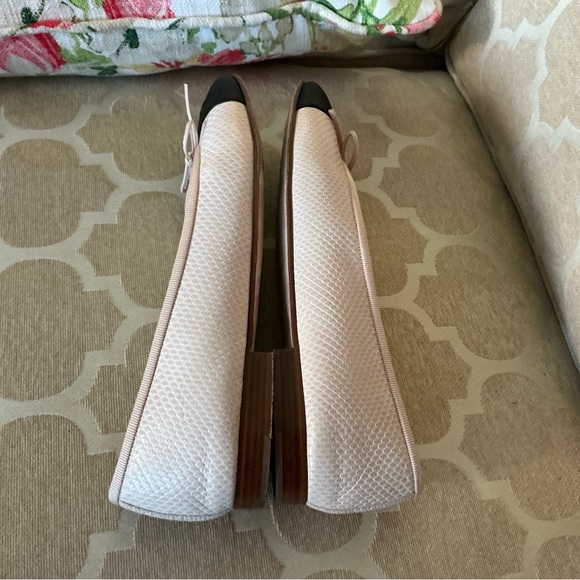 Chanel Black and Pink Ballet Flats - Picture 6 of 7